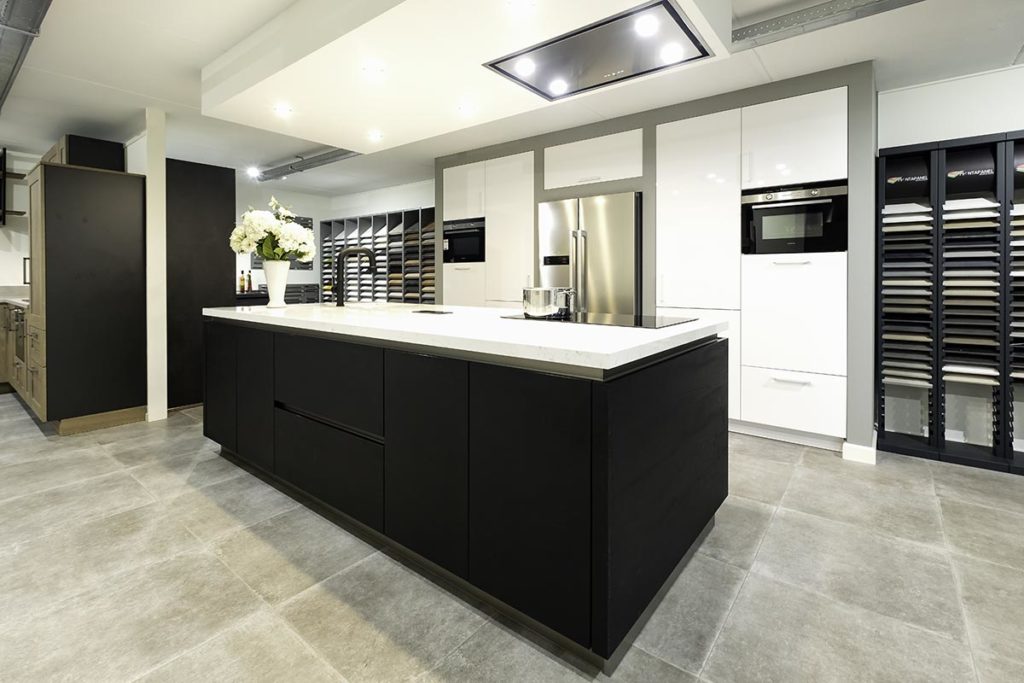 moderne keuken met eiland